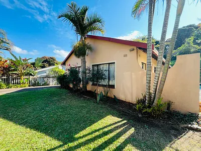 4 Bedroom House For Sale in Durban North - 6Jr6.webp