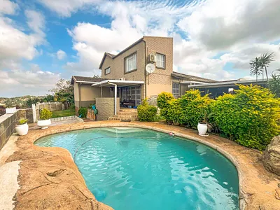 4 Bedroom House For Sale in Durban North - agQG.webp