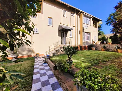 5 Bedroom House For Sale in Durban - G5D1.webp