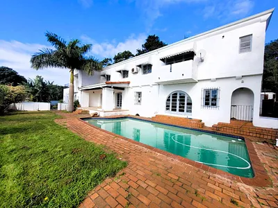 4 Bedroom House For Sale in Durban - W0pJ.webp