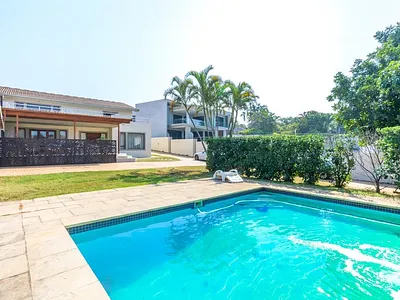 4 Bedroom House For Sale in Umhlanga - n7jZ.webp