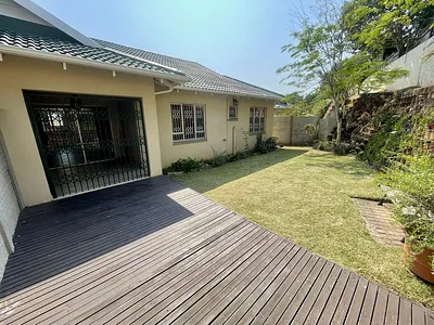 3 Bedroom Townhouse To Rent in Umhlanga - AiJC.webp