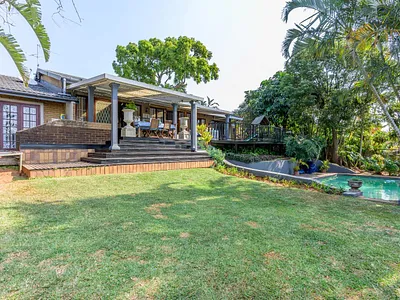 4 Bedroom House For Sale in Durban North - 1fhA.webp