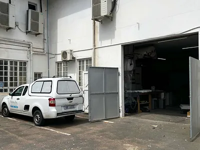 Industrial Property For Sale in Durban North - 04ht.webp