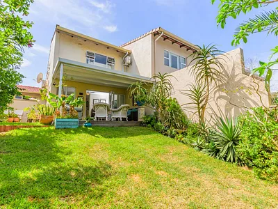 2 Bedroom Townhouse For Sale in Umhlanga - hBf3.webp