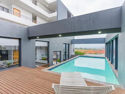 2 Bedroom Apartment For Sale in Umhlanga - GeE1.webp