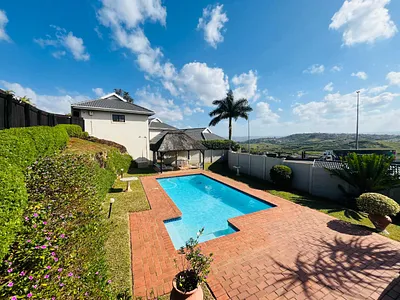 3 Bedroom Townhouse For Sale in Umhlanga - jpP6.webp