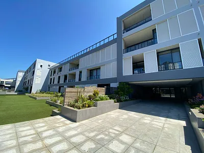 3 Bedroom Apartment For Sale in Umhlanga - ui1Y.webp