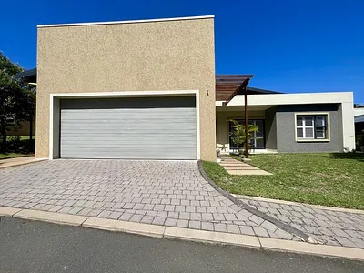 3 Bedroom Townhouse For Sale in Umhlanga - jaJs.webp