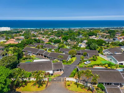 3 Bedroom Townhouse For Sale in Durban North - BnJR.webp