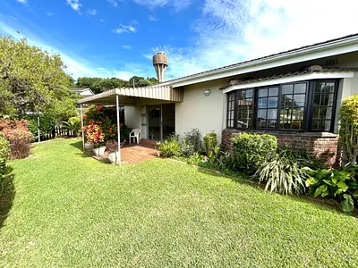 3 Bedroom Townhouse For Sale in Durban North - img