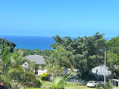 4 Bedroom House For Sale in Umhlanga - 59zp.webp