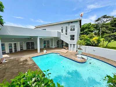 5 Bedroom House To Rent in Umhlanga Rocks, Umhlanga - DlZi.webp