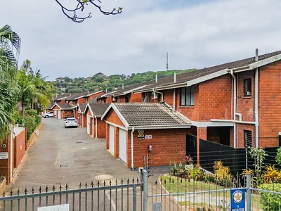 3 Bedroom Townhouse For Sale in Durban North - gsPr.webp