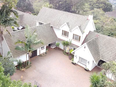 5 Bedroom House For Sale in Kloof - img