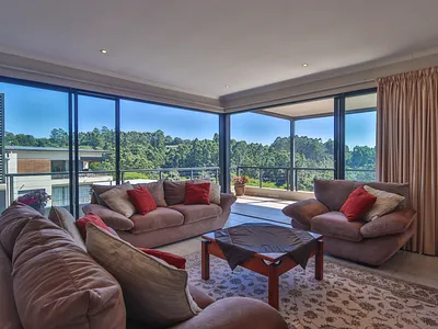 2 Bedroom Apartment For Sale in Hillcrest - VYEy.webp