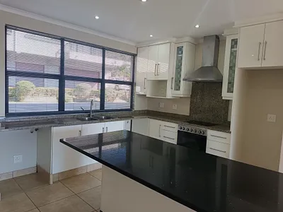 2 Bedroom Apartment For Sale in Hillcrest - gxuq.webp