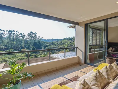 2 Bedroom Apartment For Sale in Hillcrest - slB2.webp