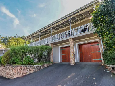 4 Bedroom Townhouse For Sale in Hillcrest - UtOm.webp