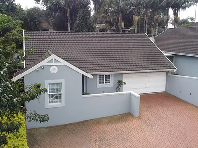 3 Bedroom Townhouse For Sale in Kloof - DLZr.webp