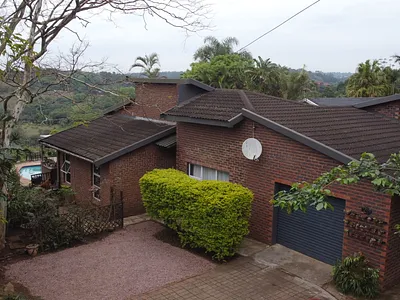 3 Bedroom House For Sale in Kloof - eV1u.webp
