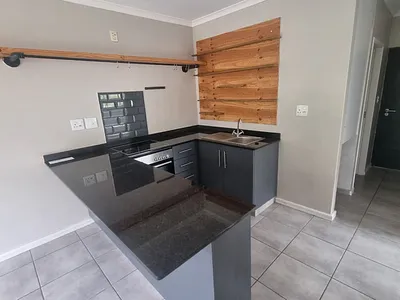 2 Bedroom Apartment For Sale in Hillcrest - img