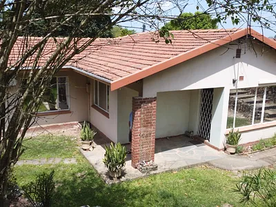 3 Bedroom House For Sale in Pinetown - cDmG.webp