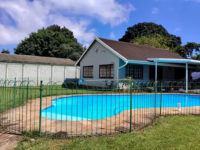 2 Bedroom Townhouse To Rent in Kloof - img