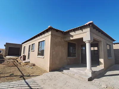 3 Bedroom House For Sale in Frankfort - 23ov.webp