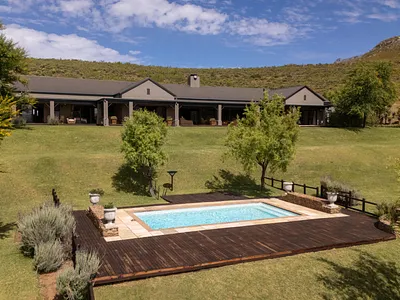 5 Bedroom Townhouse For Sale in Oudtshoorn - BwIZ.webp