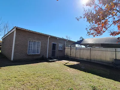 2 Bedroom House For Sale in Frankfort - tr8T.webp