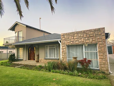 4 Bedroom House For Sale in Vrede - F7Vu.webp