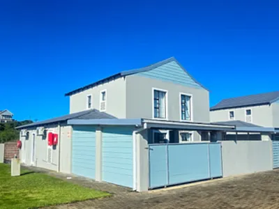 4 Bedroom Townhouse For Sale in Jeffreys Bay - img