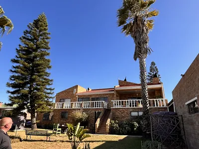 5 Bedroom House For Sale in Lamberts Bay - img