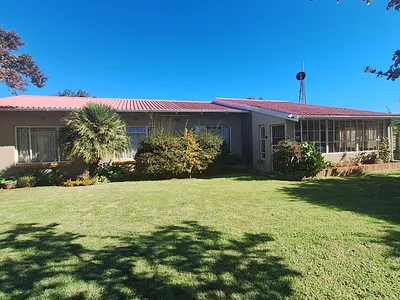 4 Bedroom House For Sale in Frankfort - i3nx.webp
