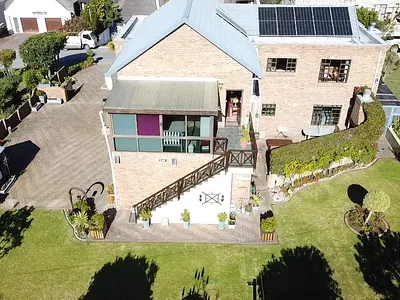 5 Bedroom House For Sale in Stilbaai West, Stilbaai - m623.webp