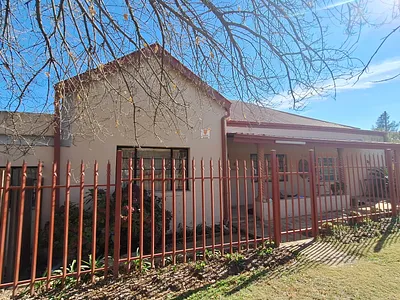 3 Bedroom House For Sale in Vrede - 2oEc.webp