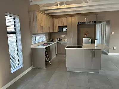 3 Bedroom House To Rent in Port Elizabeth - img