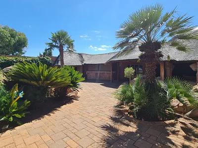 Farm For Sale in Bloemfontein - yW8J.webp