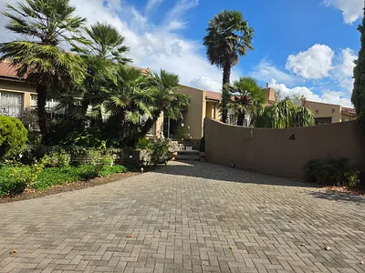 5 Bedroom House For Sale in Frankfort - img