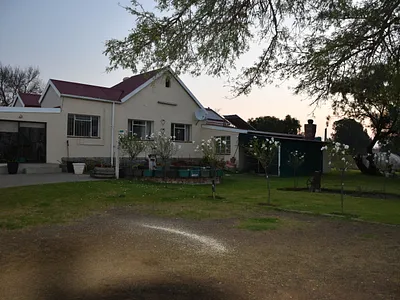 4 Bedroom House For Sale in Rouxville - dnSF.webp