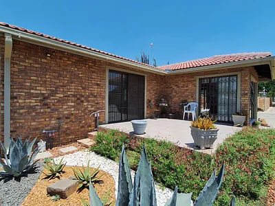 3 Bedroom House For Sale in Frankfort - AnxF.webp