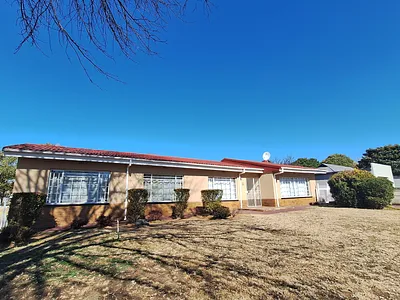 3 Bedroom House For Sale in Frankfort - Er6g.webp