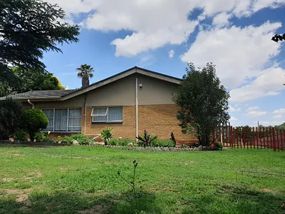 3 Bedroom House For Sale in Frankfort - 3HNX.webp