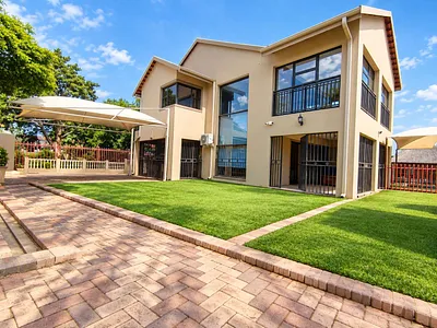 4 Bedroom House For Sale in Bloemfontein - img