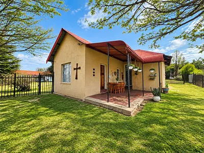 2 Bedroom House For Sale in Ladybrand - img
