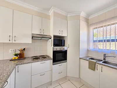 2 Bedroom Townhouse For Sale in Bloemfontein - 5FZj.webp