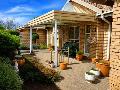 3 Bedroom Townhouse For Sale in Bloemfontein - cZLw.webp