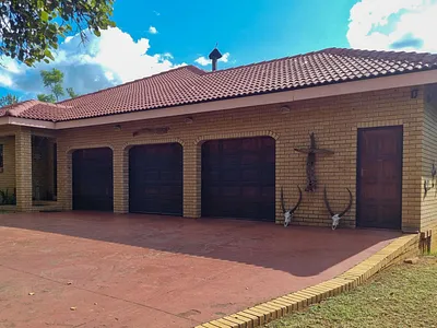 4 Bedroom House For Sale in Pretoria - 8RXG.webp