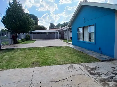 5 Bedroom House For Sale in Bloemfontein - XYhp.webp